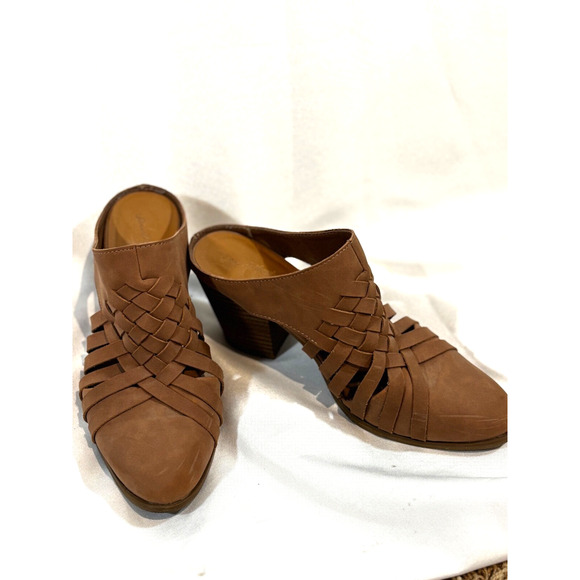 Universal Thread Women’s Sz 8 Aiden Huarache chunky Heeled Mules clogs sandals - Picture 1 of 9